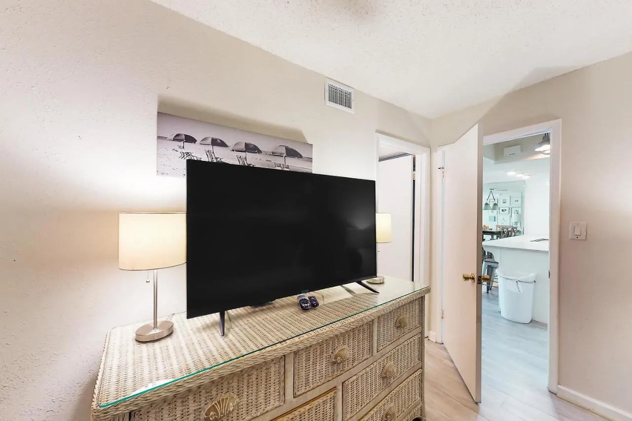 Pinnacle Port Pleasures, B2405 Panama City Beach