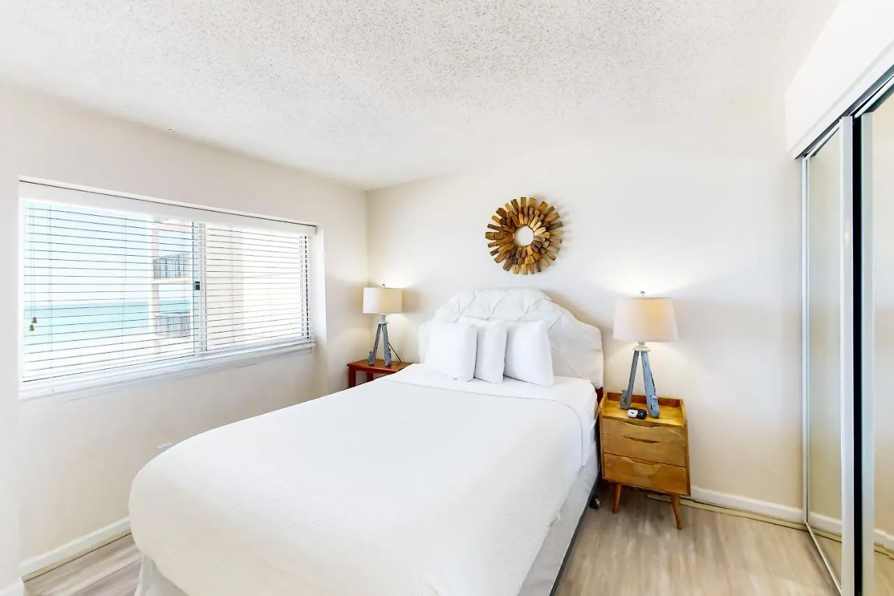 Pinnacle Port Pleasures, B2405 Panama City Beach United States